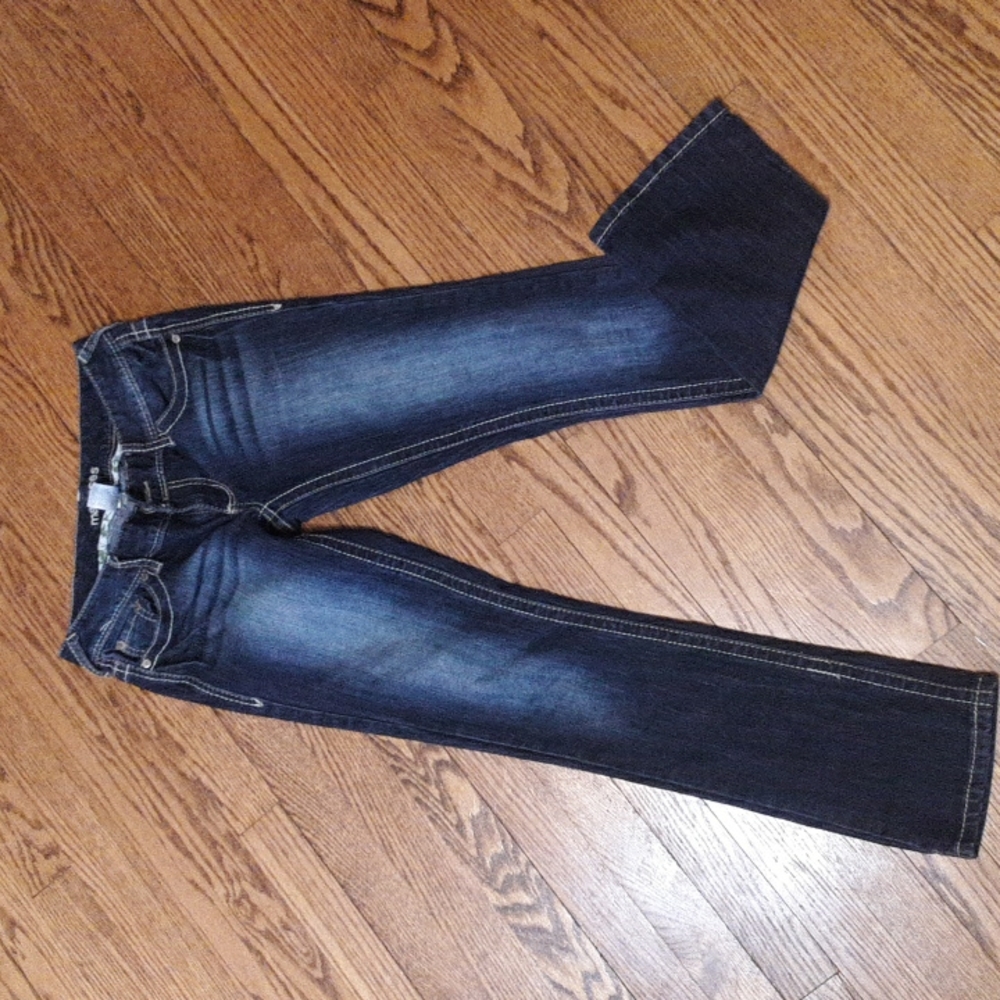 Maurices jeans